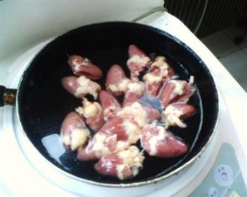 铁锅烤鸡心的做法步骤3
