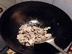 胡萝卜羊肉小炒的做法步骤3