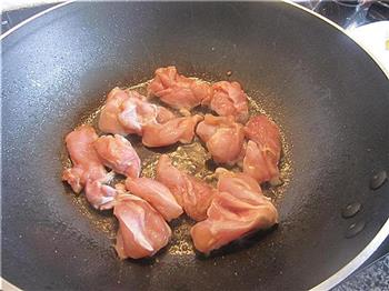 芦笋鸡肉烩意面的做法步骤3