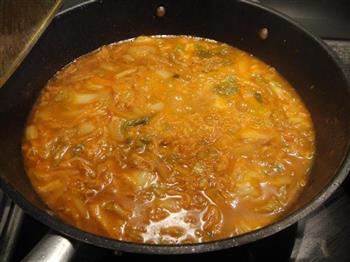 韩式吞拿鱼泡菜汤的做法步骤5