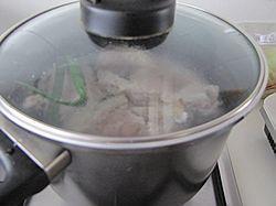 茶树菇牛骨煲的做法步骤5