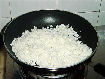 鱼米之香之炒饭的做法图解5