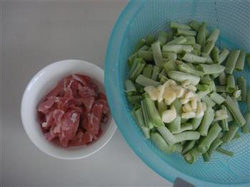 四季豆炒肉的做法步骤1