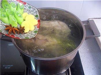 鸡肉海带汤的做法步骤7