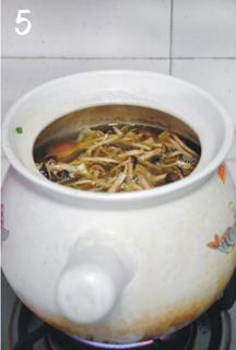 茶树菇土鸡汤的做法图解5