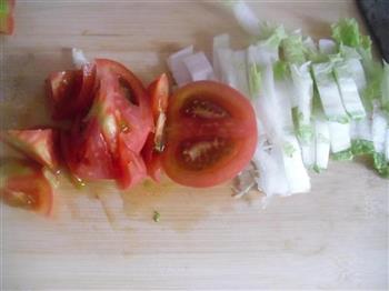 番茄青菜鸡蛋面的做法步骤1
