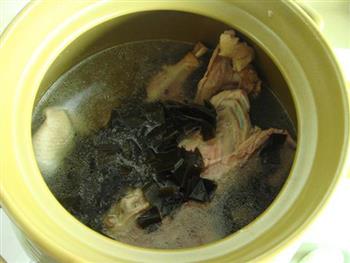 冬瓜海带鸭架汤的做法图解5