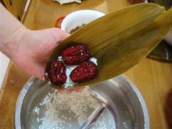 红枣糯米粽的做法步骤6