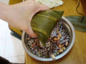 八宝莲蓉粽子的做法步骤10