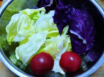 紫甘蓝拌生菜丝的做法步骤1