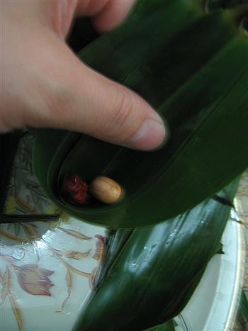 芸豆花生大枣粽的做法步骤6