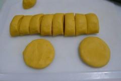 南瓜紫薯包的做法步骤5