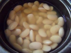 葱香酒酿芸豆的做法步骤2