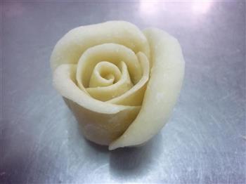 椰香玫瑰馒头的做法图解4