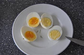 腌盐鸡蛋的做法步骤4