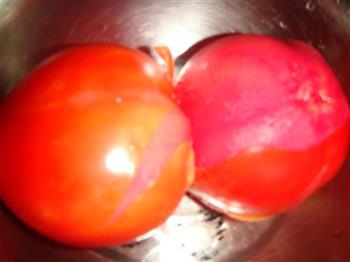 凉拌红番茄的做法图解2