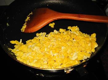 苋菜鸡蛋馅素煎饺的做法步骤2