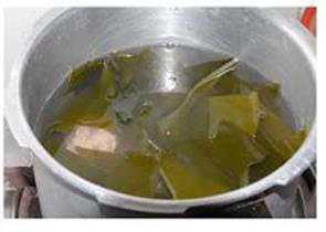 干贝海带排骨汤的做法步骤4