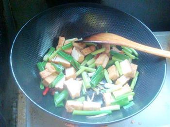 家常葱烧豆腐的做法步骤6
