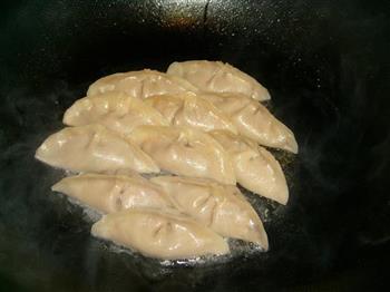 生煎酱肉饺的做法步骤15