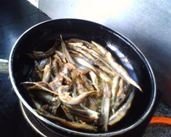 干煎银针鱼的做法步骤6