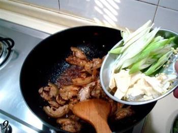 豉香回锅肉的做法步骤5
