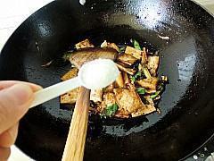 回锅豆腐的做法步骤10