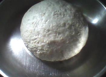 燕麦黑芝麻面包的做法步骤1