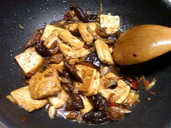 香菇烧豆腐的做法步骤10