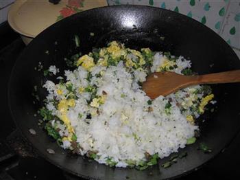腊肠炒米饭的做法步骤10