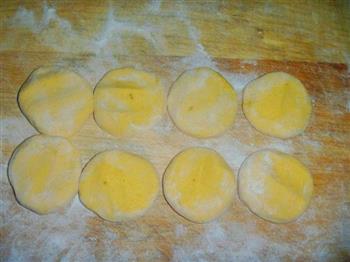 芝麻红豆南瓜饼的做法步骤12