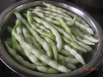 芸豆水饺的做法步骤2