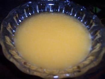 橙汁杂果鸡丁的做法步骤3