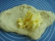 海苔火腿芝士面包的做法图解1
