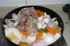 土豆烧牛肉的做法步骤9