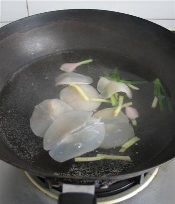 凤爪海螺瘦肉汤的做法步骤7