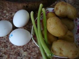 土豆泥炒鸡蛋的做法步骤1