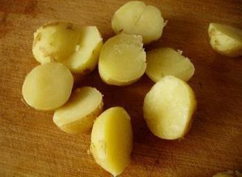 微波版孜然小土豆的做法步骤6