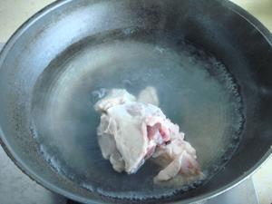 桑叶玉米猪骨汤的做法步骤3