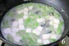 丝瓜皮蛋豆腐汤的做法步骤6