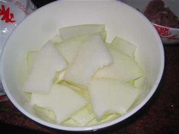 青鲳仔煲冬瓜汤的做法步骤2
