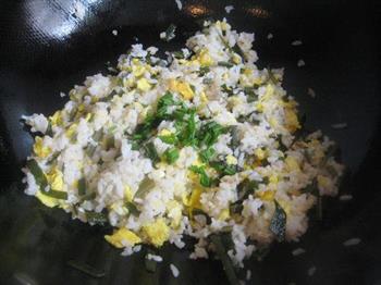 海带蛋炒饭的做法步骤7