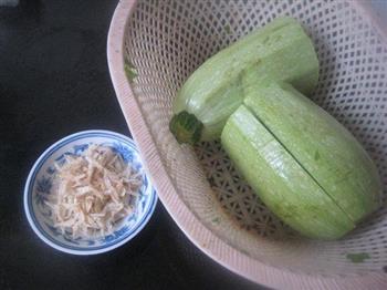 虾米炒西葫芦的做法步骤1