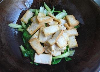 油豆腐炒青菜的做法步骤6