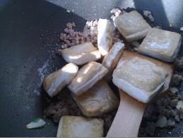 肉末烧豆腐的做法步骤6