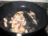 猪肉炒藕片的做法步骤8