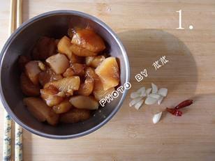 红烧豆腐鸡丁的做法图解1