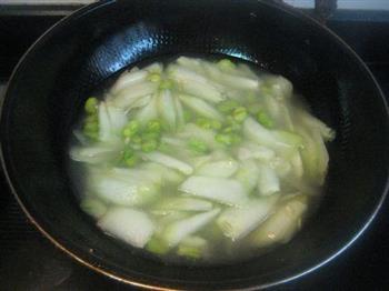 黄瓜豆瓣蛤蜊汤的做法步骤4