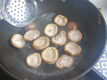 卤香菇的做法步骤2