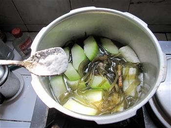 冬瓜海带丝排骨汤的做法图解8